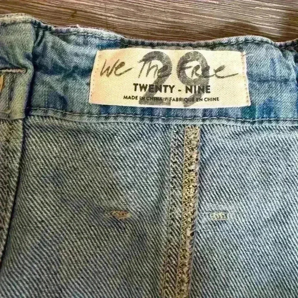 Free People East of Eden Distressed Mini Denim Jean Skirt Size 29 OB1239063 - Picture 3 of 6